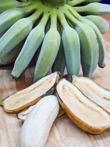 Alternative view of XXL Variegated Dwarf Namwah Thai Banana Tree (musa namwah)